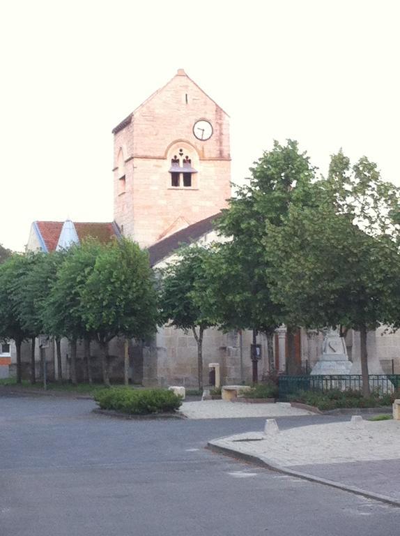 Les Lilas Roses Chamouilley Eksteriør billede